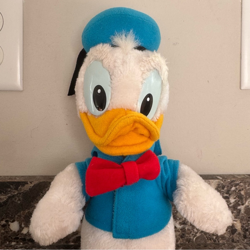 Vintage Walt Disney Company Donald Duck Plush Toy - Picture 2 of 9